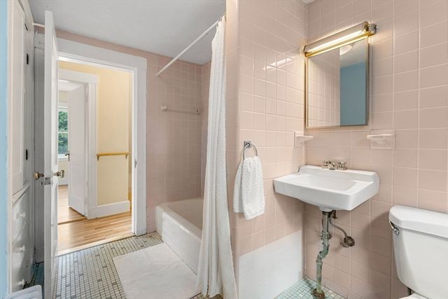 27 Governor Rd, Arlington, MA 02474