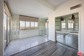 7250 Franklin Avenue 702, Los Angeles, CA 90046