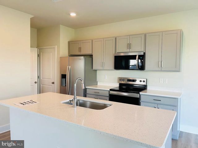 128 WAPPINGER TER, Winchester, VA 22602