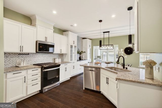 222 Holden Way, Woodstock, GA 30189