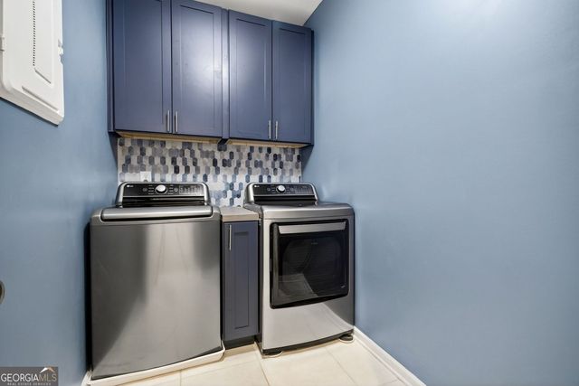 222 Holden Way, Woodstock, GA 30189