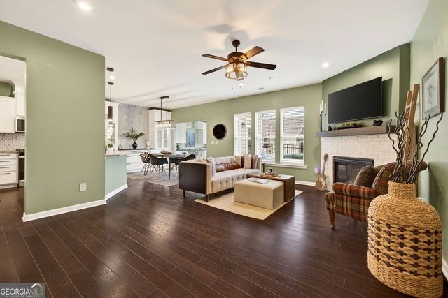 222 Holden Way, Woodstock, GA 30189