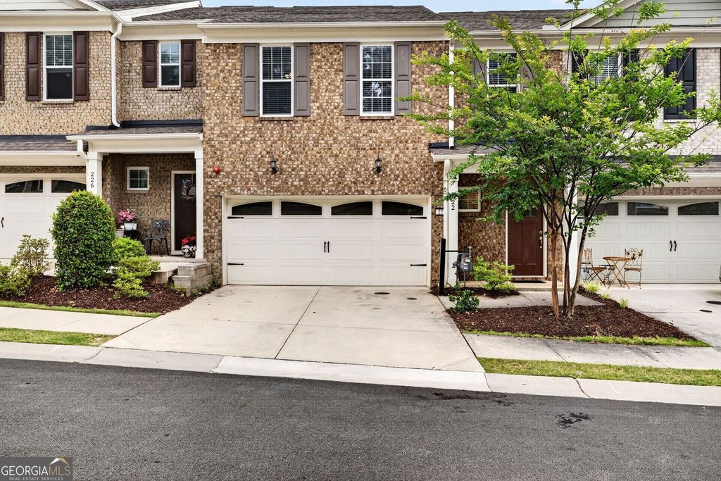 222 Holden Way, Woodstock, GA 30189