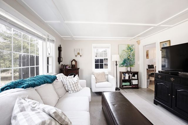 36 Lovell's Lane, Mashpee, MA 02649