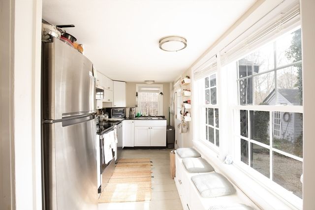 36 Lovell's Lane, Mashpee, MA 02649