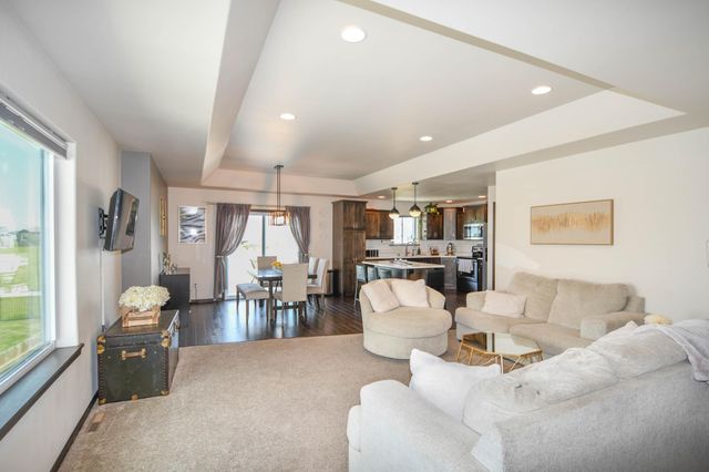 3736 30th Street S, Moorhead, MN 56560