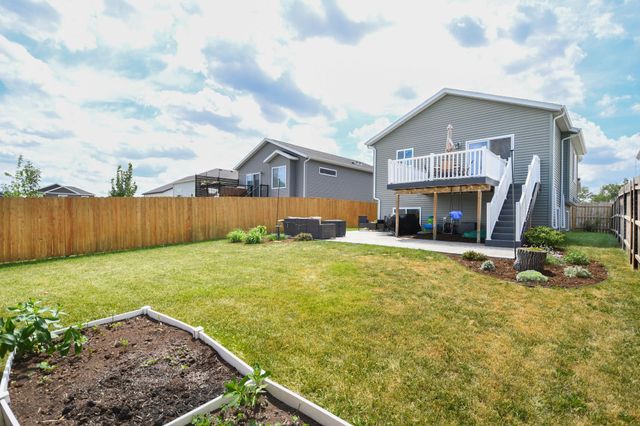 3736 30th Street S, Moorhead, MN 56560