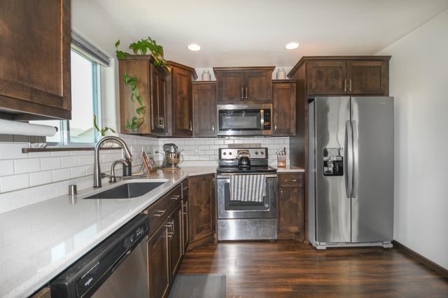 3736 30th Street S, Moorhead, MN 56560