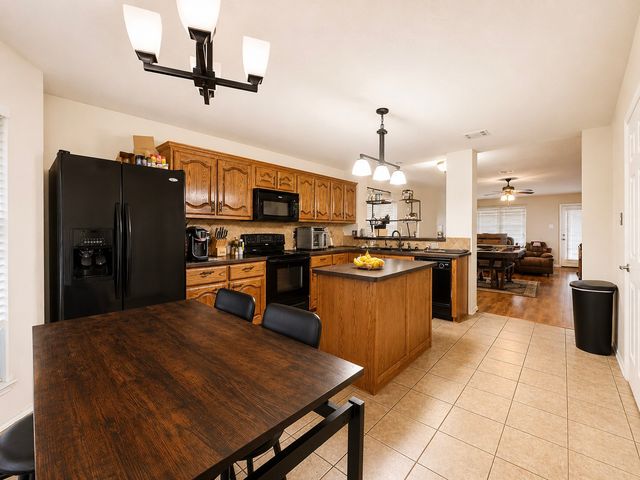 3324 Overstreet Lane, Royse City, TX 75189