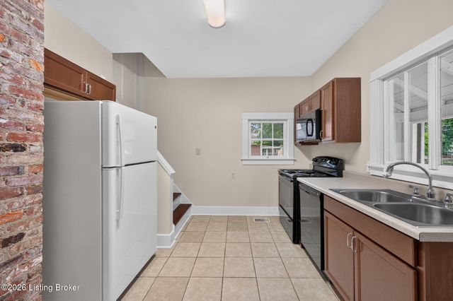1844 Roanoke Ave, Louisville, KY 40205