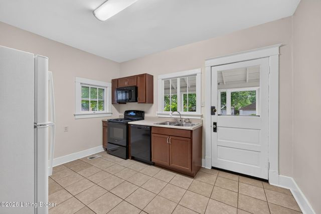 1844 Roanoke Ave, Louisville, KY 40205