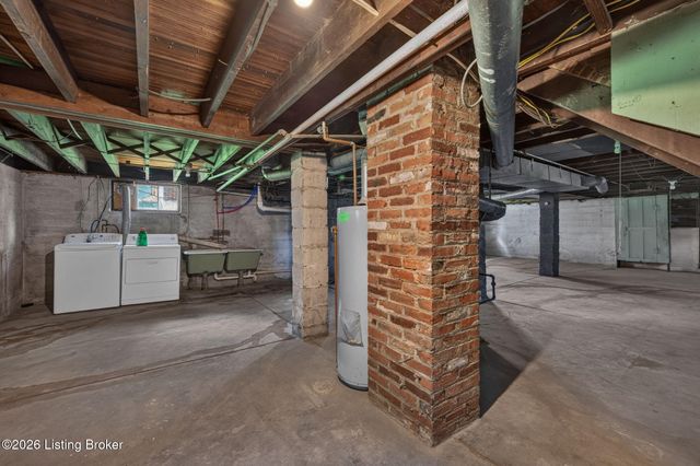 1844 Roanoke Ave, Louisville, KY 40205