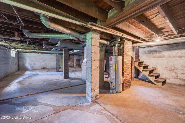 1844 Roanoke Ave, Louisville, KY 40205