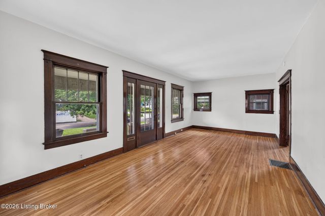 1844 Roanoke Ave, Louisville, KY 40205