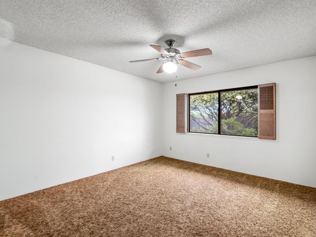 19240 E Trimmer Springs Road, Sanger, CA 93657