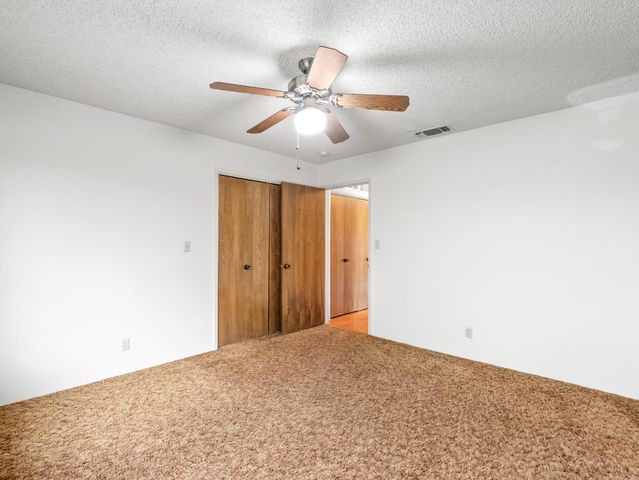 19240 E Trimmer Springs Road, Sanger, CA 93657