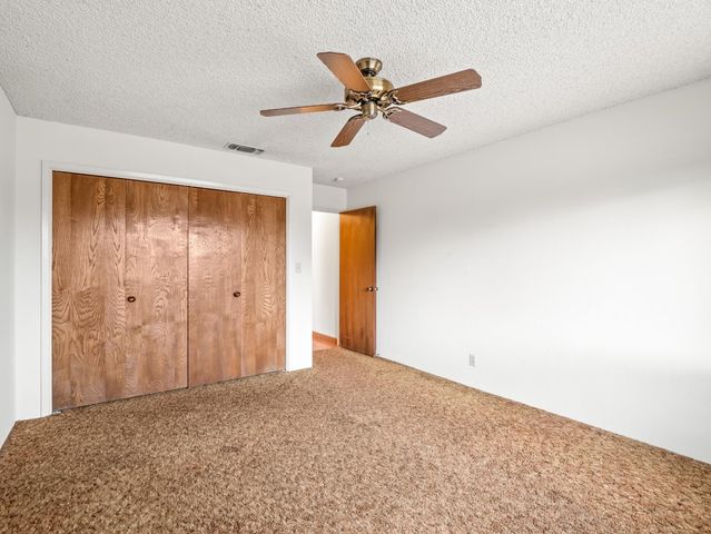 19240 E Trimmer Springs Road, Sanger, CA 93657