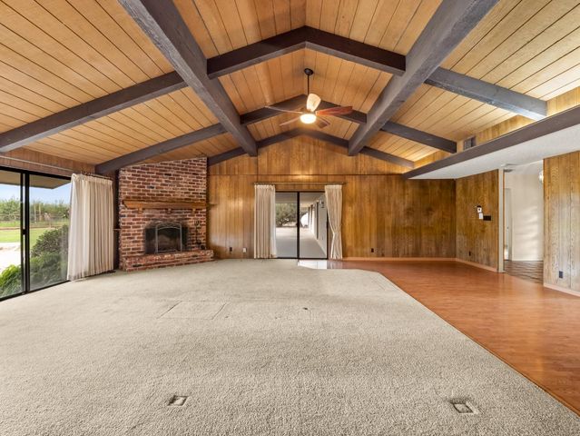 19240 E Trimmer Springs Road, Sanger, CA 93657