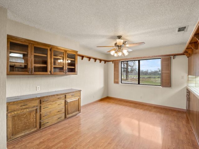 19240 E Trimmer Springs Road, Sanger, CA 93657