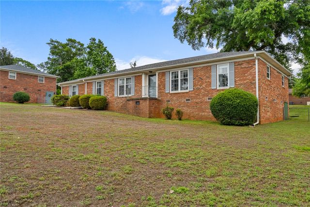 403 Blackberry Lane, Anderson, SC 29625