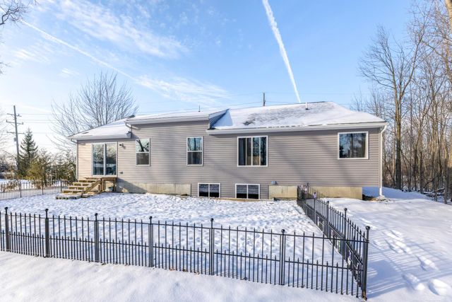 4475 River Road, East China Twp, MI 48054