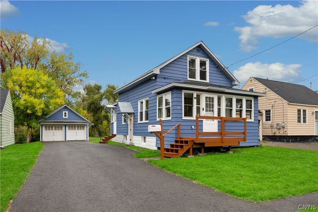 207 Garden City Drive, Salina, NY 13211
