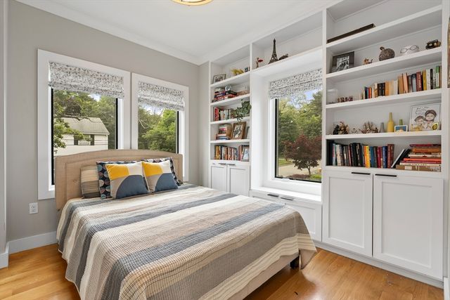 65 Lancaster Rd 65, Arlington, MA 02476