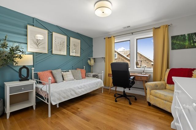 65 Lancaster Rd 65, Arlington, MA 02476