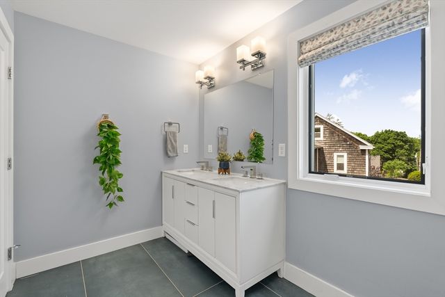 65 Lancaster Rd 65, Arlington, MA 02476