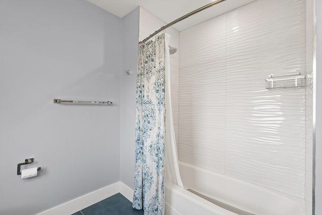 65 Lancaster Rd 65, Arlington, MA 02476