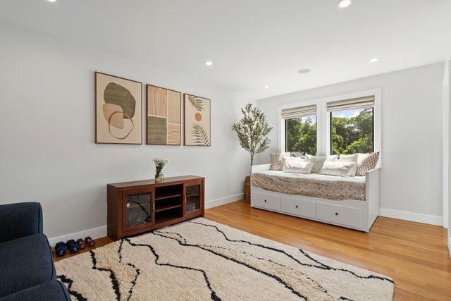 65 Lancaster Rd 65, Arlington, MA 02476