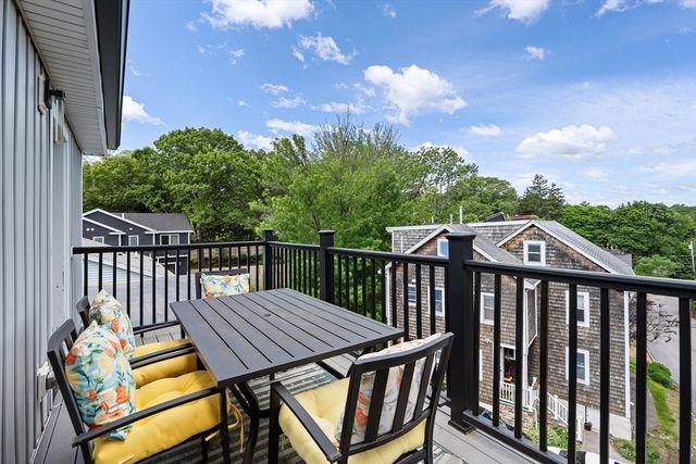 65 Lancaster Rd 65, Arlington, MA 02476