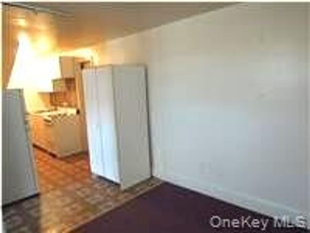 49 Congers Road 6, New City, NY 10956