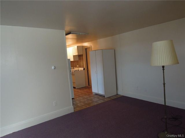 49 Congers Road 6, New City, NY 10956