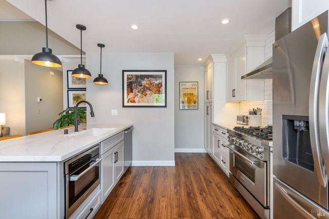 1702 Northstar Dr, Petaluma, CA 94954