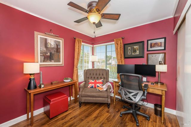 1702 Northstar Dr, Petaluma, CA 94954