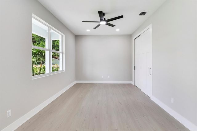 1023 NE Orange Avenue, Jensen Beach, FL 34957