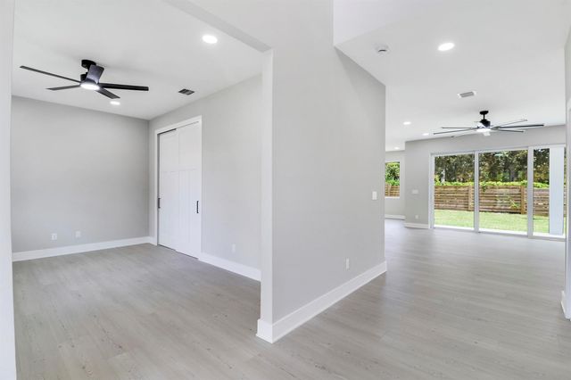 1023 NE Orange Avenue, Jensen Beach, FL 34957