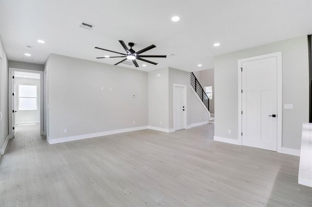 1023 NE Orange Avenue, Jensen Beach, FL 34957