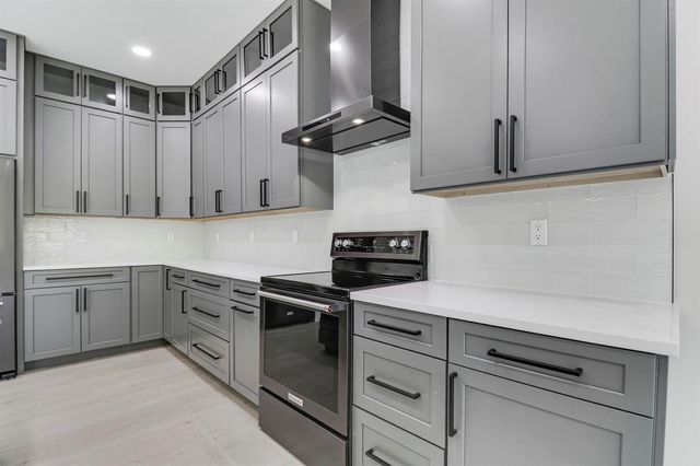 1023 NE Orange Avenue, Jensen Beach, FL 34957