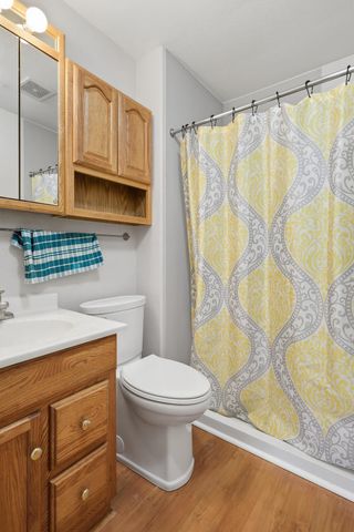 3224 W Locust Street, Davenport, IA 52804