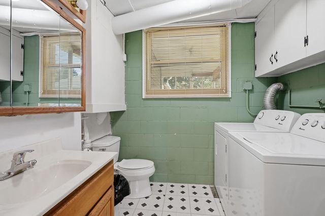 3224 W Locust Street, Davenport, IA 52804