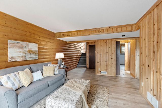 13573 Everton Avenue, Apple Valley, MN 55124