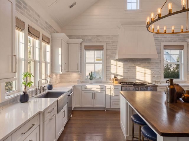 1863 Bolden Drive, Mount Pleasant, SC 29466