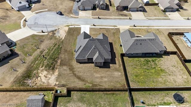 404 Rock Court, Lavaca, AR 72941