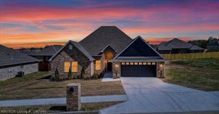 404 Rock Court, Lavaca, AR 72941