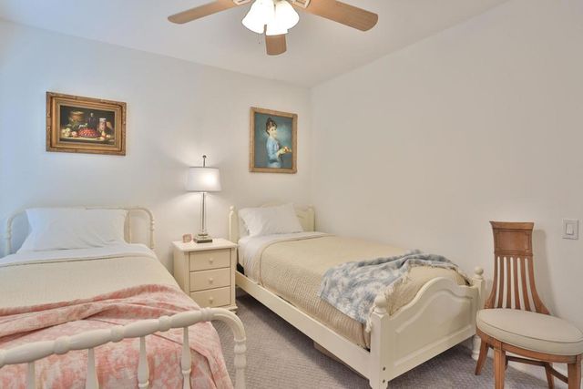 1421 Sunflower Circle N, Palm Springs, CA 92262