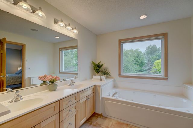316 Country Road, Stillwater, MN 55082