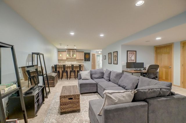 316 Country Road, Stillwater, MN 55082