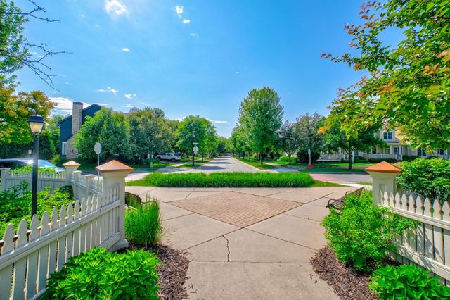 316 Country Road, Stillwater, MN 55082